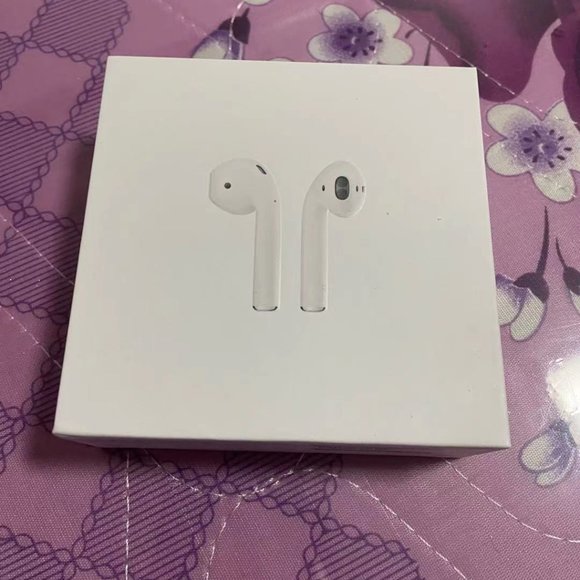 Brand new spot Apple AirPods 2 - Picture 2 of 5